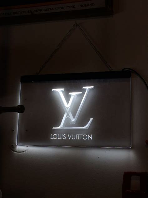 gobelet louis vuitton|Louis Vuitton light up.